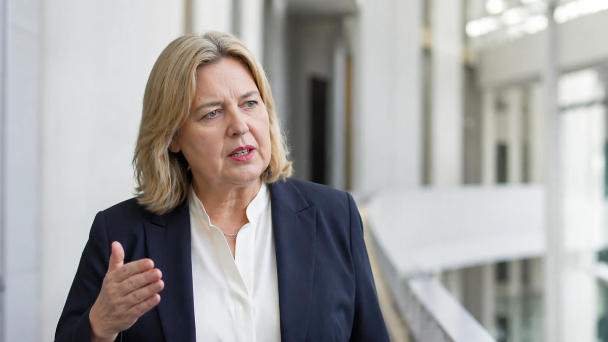 Rentenstreit eskaliert: Bas reagiert auf Merz’ „Basisabsicherung“-Aussage