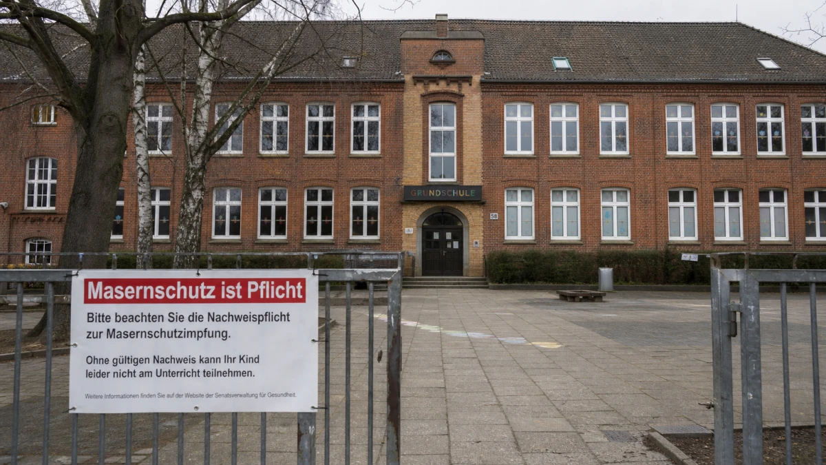 Berliner Gesundheitsamt ordnet Impfpflicht für gesamte Schule an